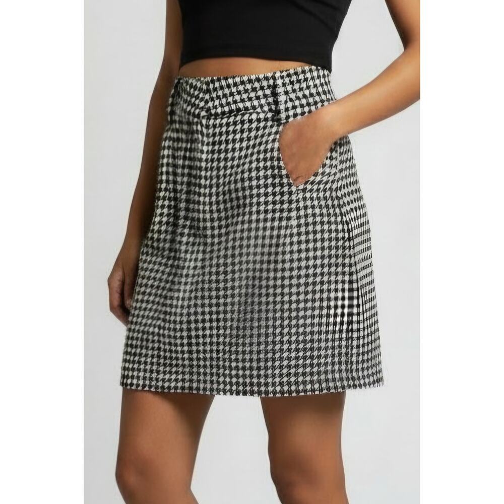 Vero Moda Harper Black & White Houndstooth Mini Skirt Women's Size 2 NWT